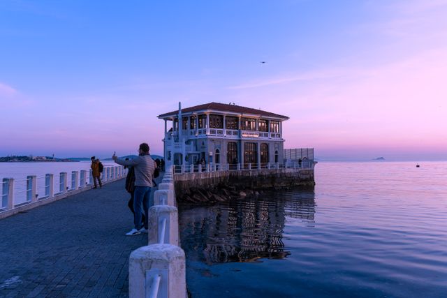 Üsküdar'da Fotoğraf Çekilecek En İyi 5 Tarihi Nokta (Ve Yorgunluk Atma Rehberi)